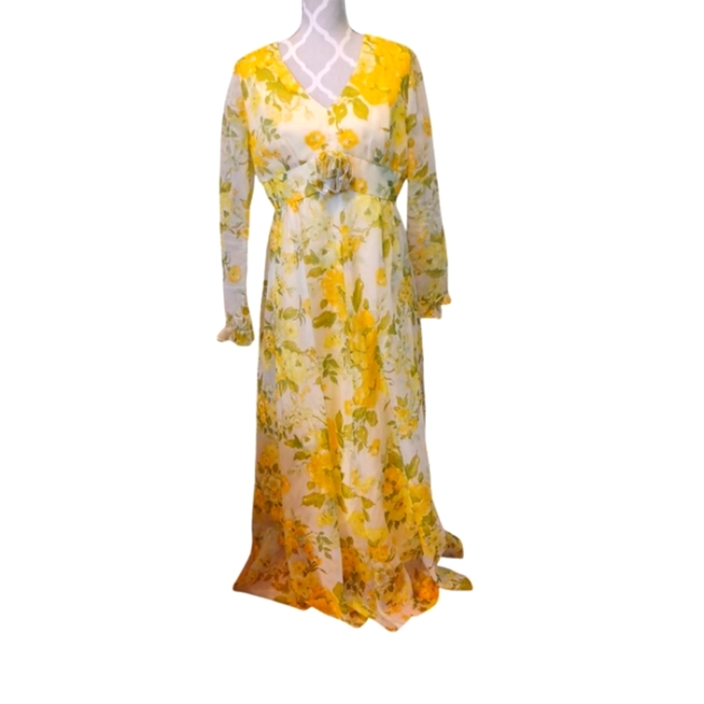 1960s Vintage Dress Yellow and White Long Sleeve V-Neck Gown 6405